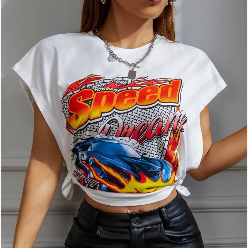 SHEIN Coolane Car & Letter Graphic Batwing Sleeve Crop Tee